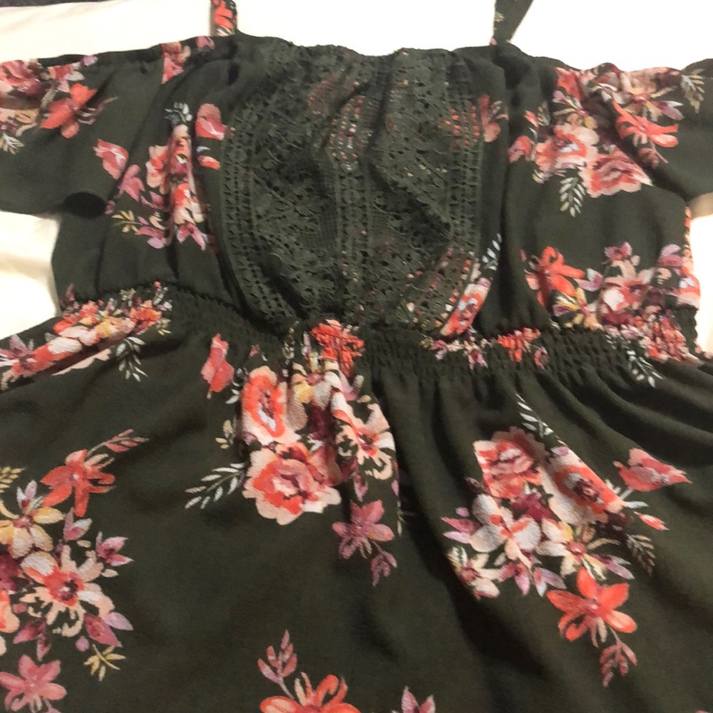 Green flows shirt